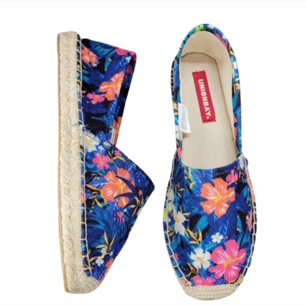 UNIONBAY pretty tropical floral espadrilles NIB